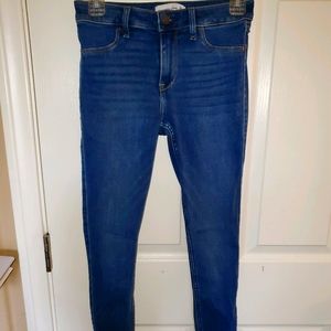 Abercrombie and Fitch Mid Rise Jean Legging 26r